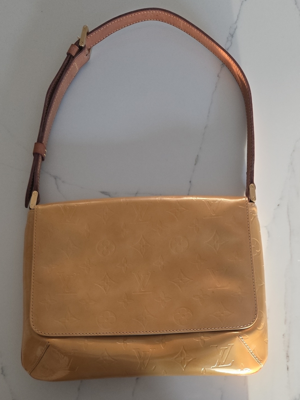 Louis Vuitton Vernis Shoulder Bag